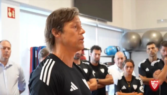 🗣️🆙 Primera charla de Almeyda